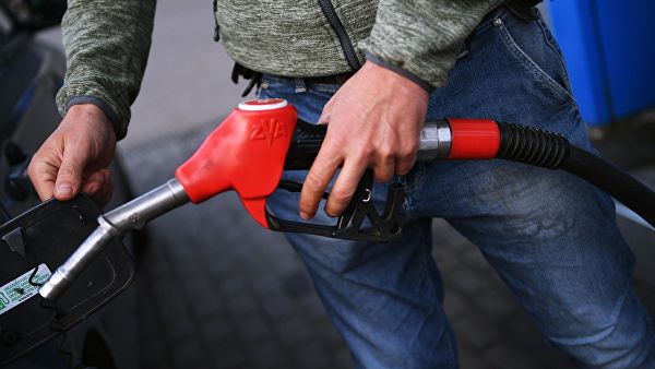 
Цены производителей на бензин упали на 22,4%&nbsp
