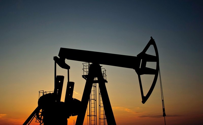 Саудовская Аравия, Кувейт и ОАЭ дополнительно снизят нефтедобычу в июн