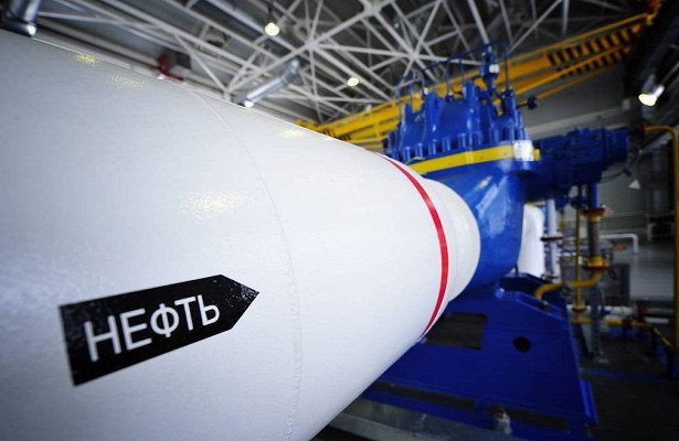 
Bloomberg заявило о сокращении экспорта нефти Urals в июле на 40%&nbsp
