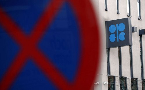 Страны ОПЕК+ продлили сокращение добычи нефти до конца июля