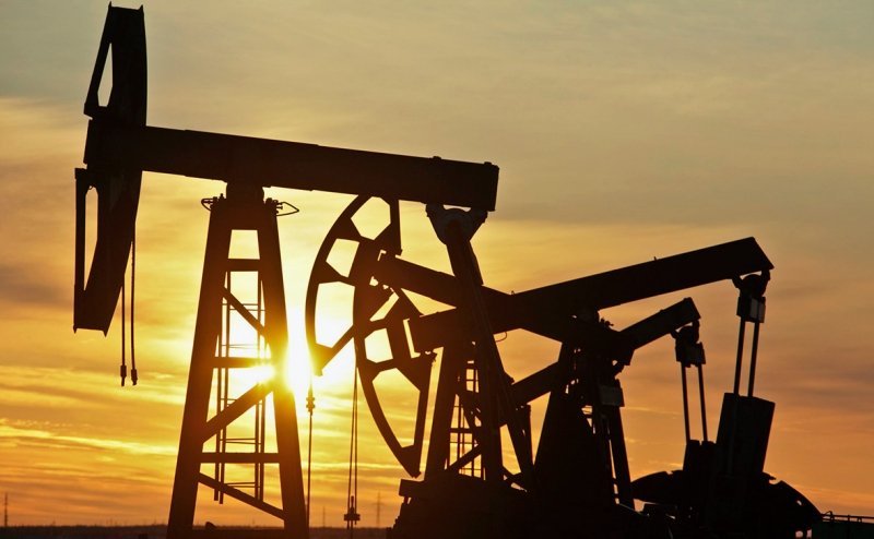 Bloomberg и WSJ узнали о подготовке ОПЕК+ к пересмотру сделки по нефти