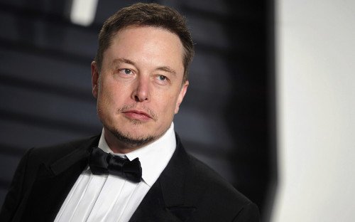 Илон Маск назвал акции Tesla слишком дорогими