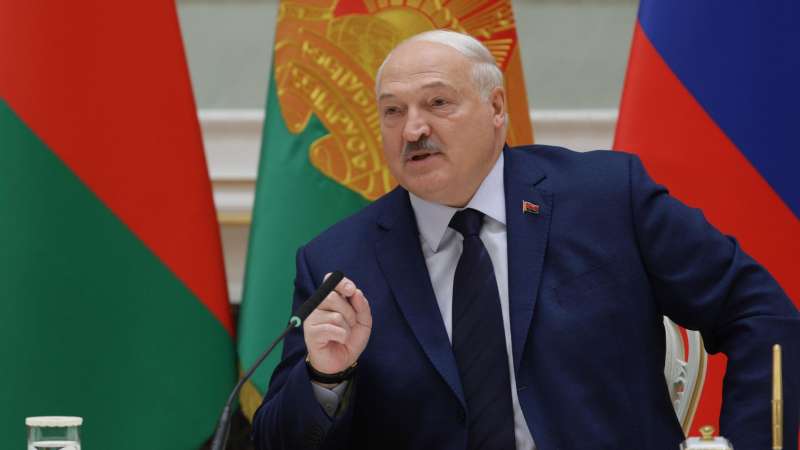 Лукашенко заявил, что встретится с Путиным