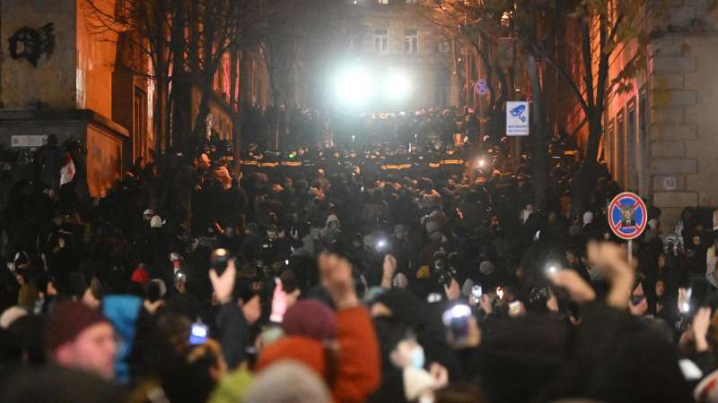 В ходе митингов в Грузии задержали 18 человек по уголовным делам